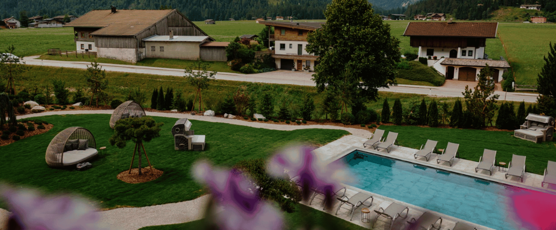 Garten mit Pool