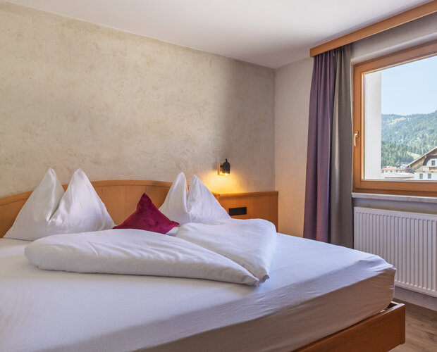 Großes Doppelbett im Familienzimmer