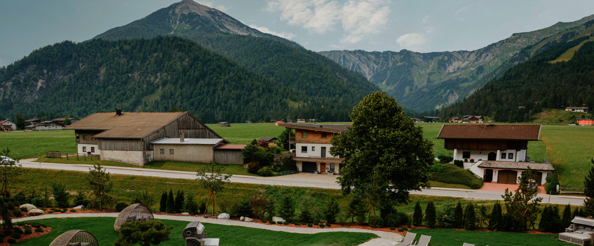 Garten mit Pool