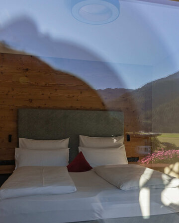 Doppelzimmer mit Bergspiegelung